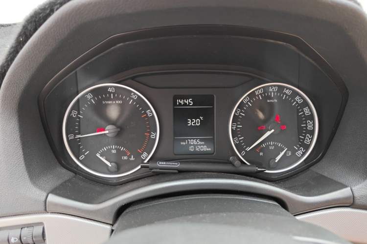 Used Skoda Octavia 2014 1.6L Manual Yijie Edition Instrument Cluster