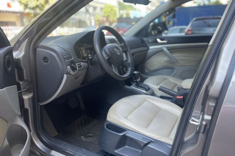 Used Skoda Octavia 2014 1.6L Automatic Yijie Edition Interior 1