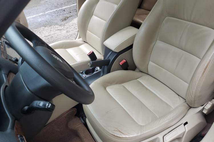 Used Skoda Octavia 2014 1.6L Automatic Yijun Edition Left Front Seat