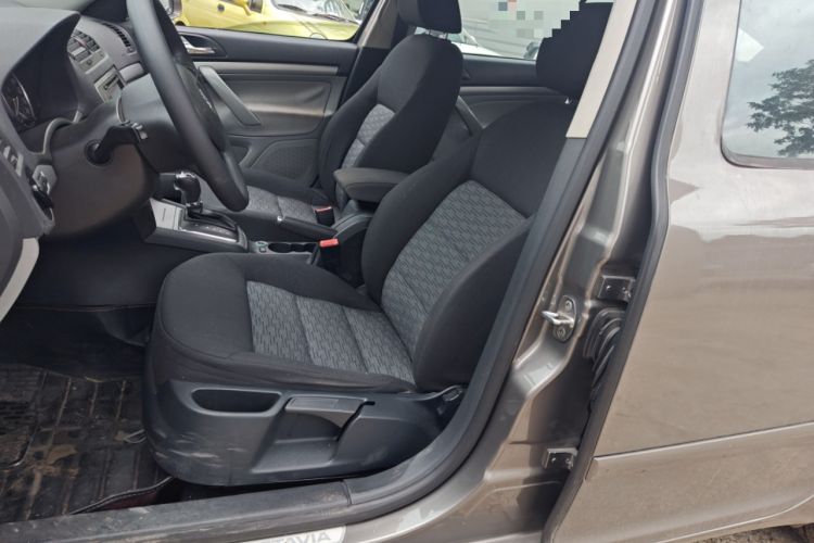 Used Skoda Octavia 2014 1.6L Automatic Yijie Edition Left Front Seat