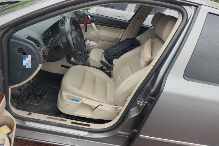 Used Skoda Octavia 2014 1.6L Manual Yijun Edition Left Front Seat