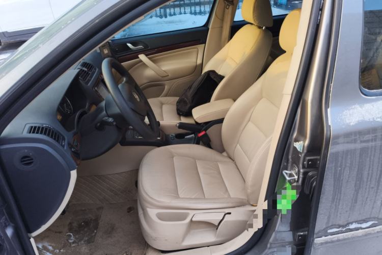 Used Skoda Octavia 2014 1.6L Automatic Yijun Edition Left Front Seat
