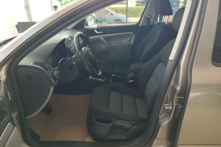 Used Skoda Octavia 2014 1.6L Automatic Yijie Edition Left Front Seat
