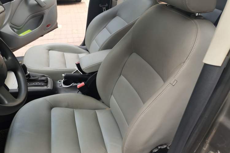 Used Skoda Octavia 2014 1.6L Automatic Yijun Edition Left Front Seat