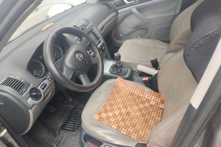 Used Skoda Octavia 2014 1.6L Manual Yijie Edition Left Front Seat