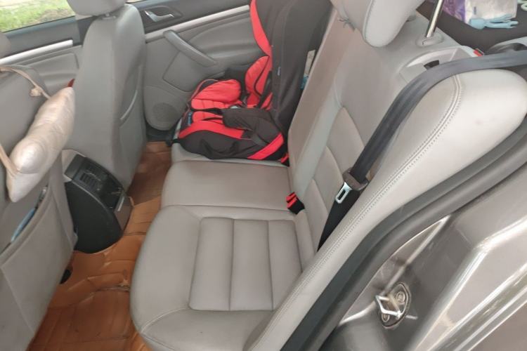Used Skoda Octavia 2014 1.6L Automatic Yijun Edition Left Rear Seat