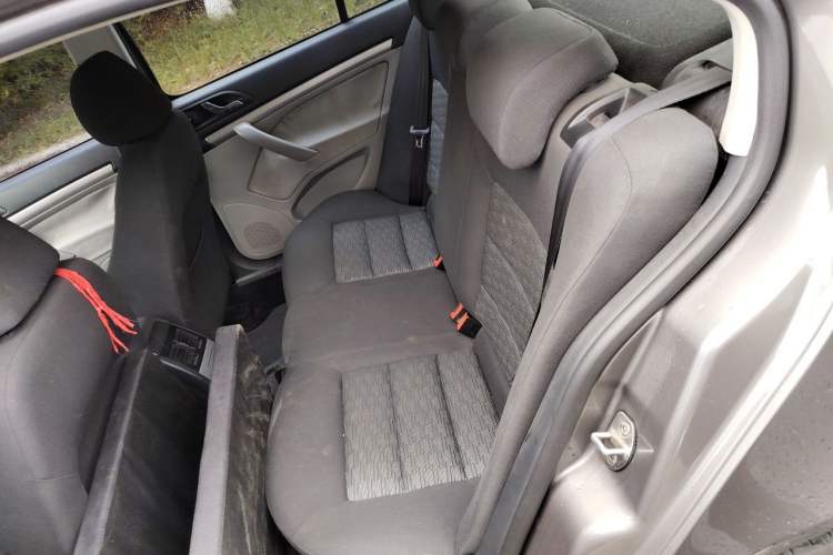 Used Skoda Octavia 2014 1.6L Automatic Yijie Edition Left Rear Seat