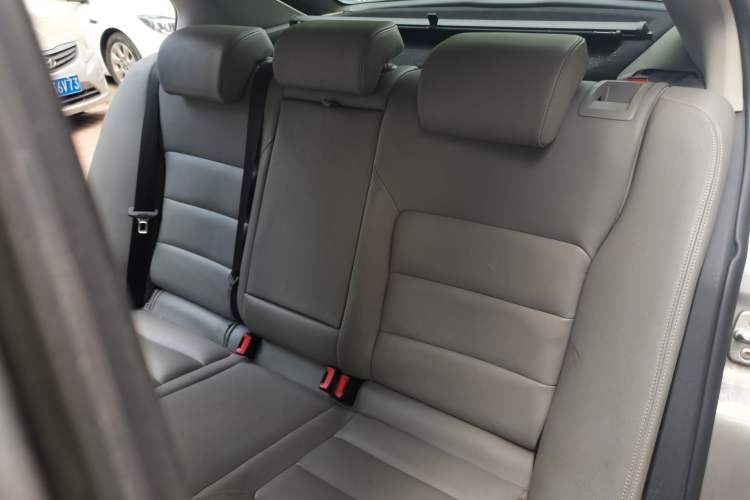 Used Skoda Octavia 2014 1.6L Automatic Yijun Edition Left Rear Seat