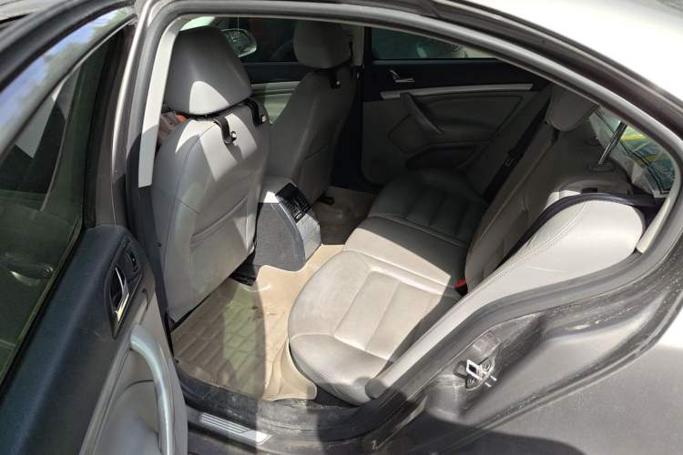 Used Skoda Octavia 2014 1.6L Automatic Yijun Edition Left Rear Seat