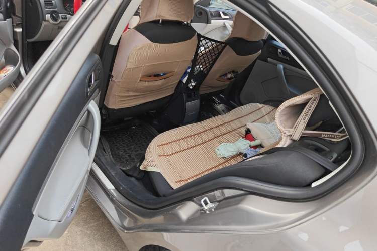 Used Skoda Octavia 2014 1.6L Manual Yijie Edition Left Rear Seat