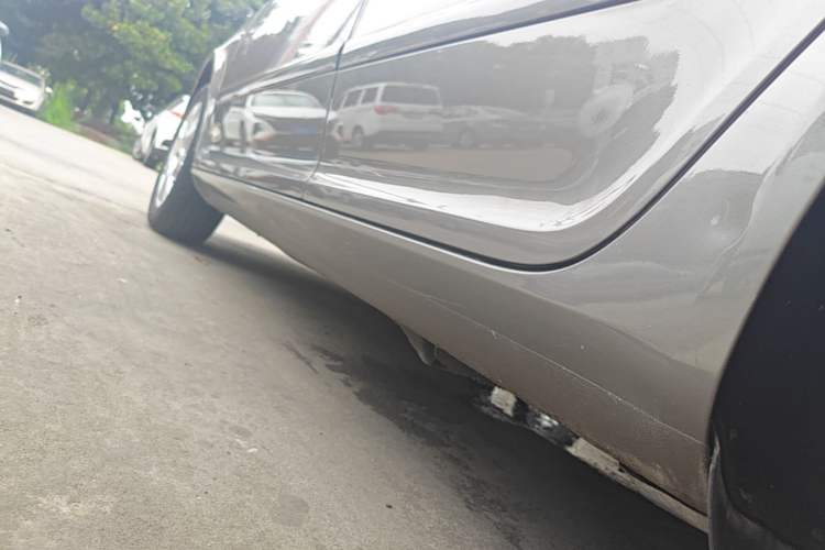 Used Skoda Octavia 2014 1.6L Automatic Yijie Edition Left Side Sill