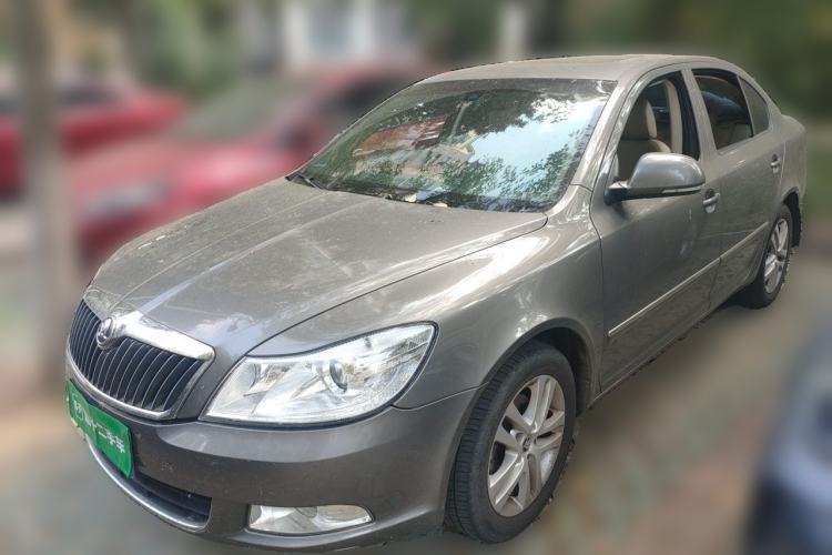 Used Skoda Octavia 2014 1.6L Automatic Yijun Edition Guazi used car, China used car export, Used car for sale, Used cars, Cheapest cars for sale