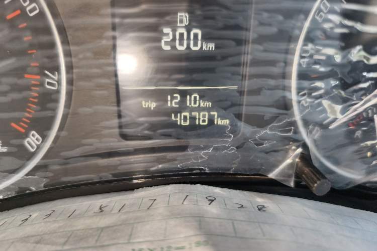 Used Skoda Octavia 2014 1.6L Automatic Yijun Edition Odometer Close Up