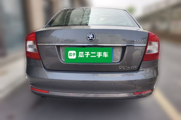 Used Skoda Octavia 2014 1.6L Automatic Yijun Edition Rear