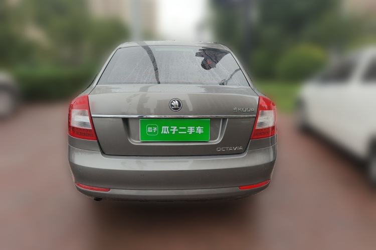 Used Skoda Octavia 2014 1.6L Manual Yijun Edition Rear