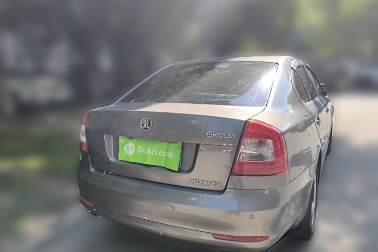 Used Skoda Octavia 2014 1.6L Manual Yijie Edition Rear