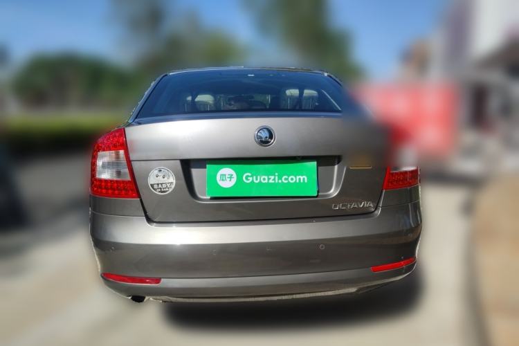Used Skoda Octavia 2014 1.6L Automatic Yijie Edition Rear