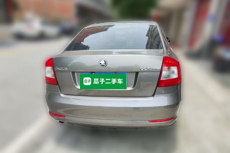 Used Skoda Octavia 2014 1.6L Manual Yijie Edition Rear