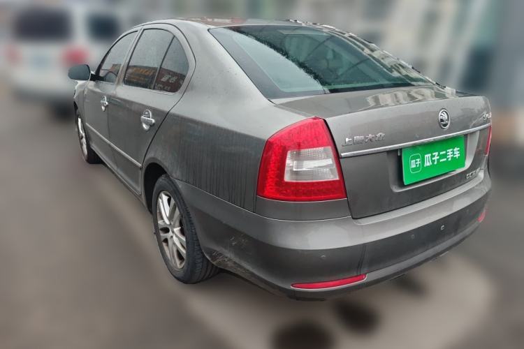 Used Skoda Octavia 2014 1.6L Automatic Yijun Edition Rear Left 45 Deg