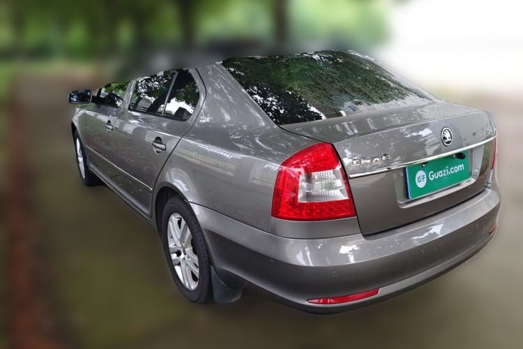 Used Skoda Octavia 2014 1.6L Automatic Yijun Edition Rear Left 45 Deg