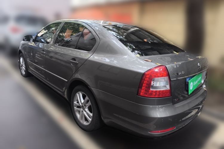 Used Skoda Octavia 2014 1.4TSI DSG Yijun Edition Rear Left 45 Deg