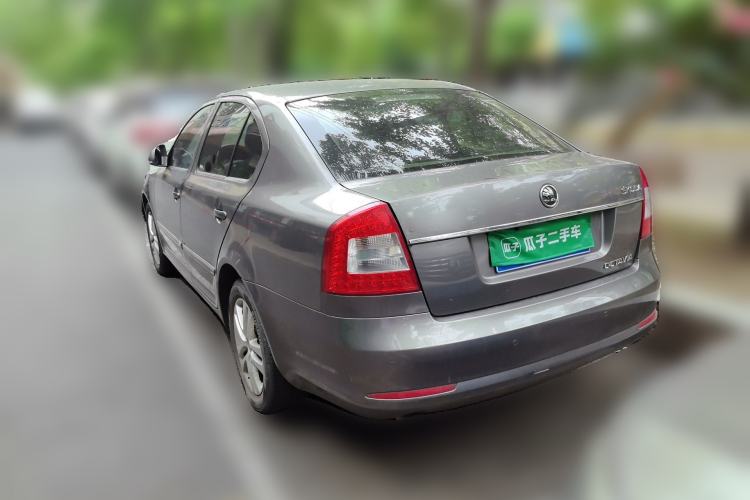 Used Skoda Octavia 2014 1.6L Automatic Yijun Edition Rear Left 45 Deg
