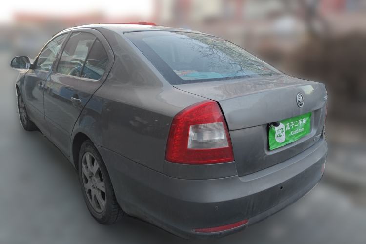 Used Skoda Octavia 2014 1.6L Manual Yijie Edition Rear Left 45 Deg