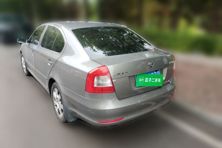 Used Skoda Octavia 2014 1.6L Automatic Yijie Edition Rear Left 45 Deg