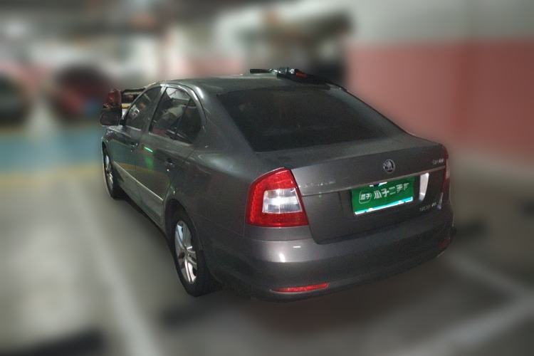 Used Skoda Octavia 2014 1.6L Manual Yijun Edition Rear Left 45 Deg