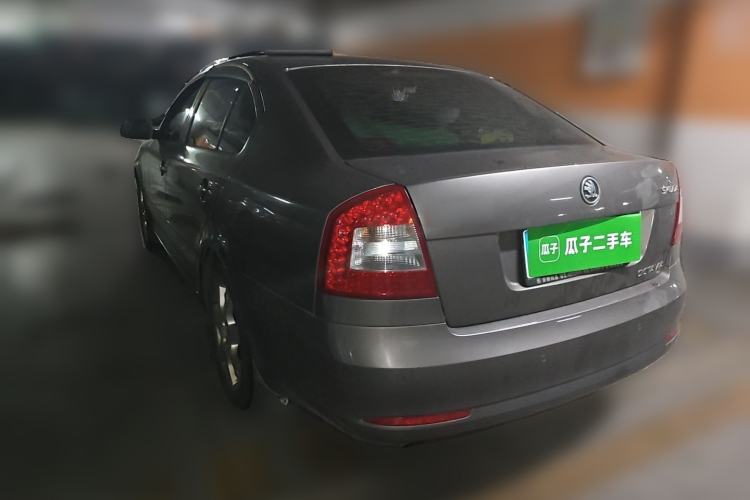 Used Skoda Octavia 2014 1.6L Automatic Yijie Edition Rear Left 45 Deg