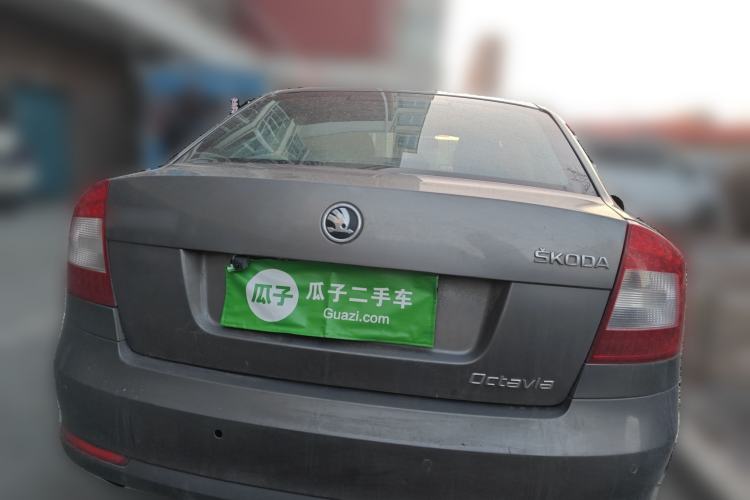 Used Skoda Octavia 2014 1.6L Manual Yijie Edition Rear