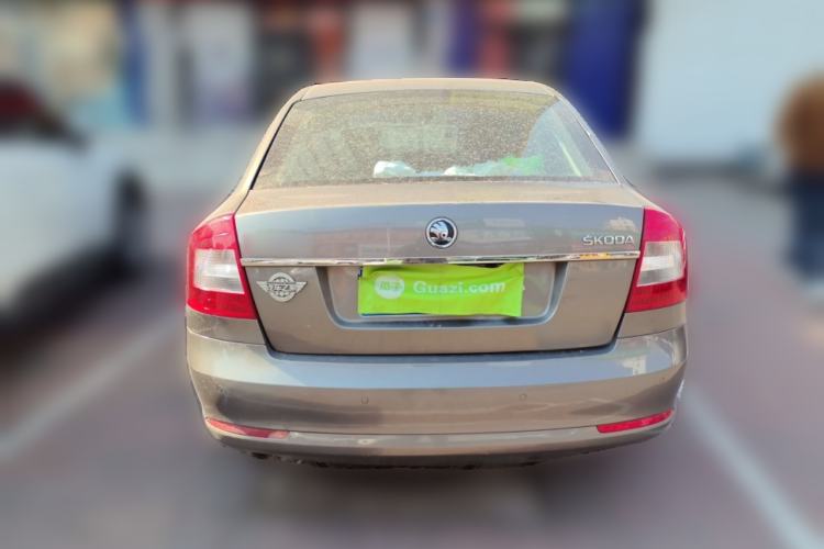 Used Skoda Octavia 2014 1.6L Automatic Yijie Edition Rear