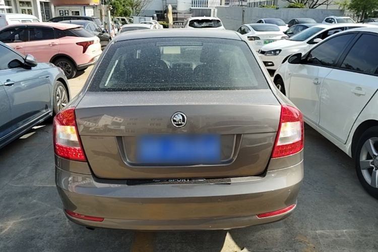 Used Skoda Octavia 2014 1.6L Automatic Yijie Edition Rear