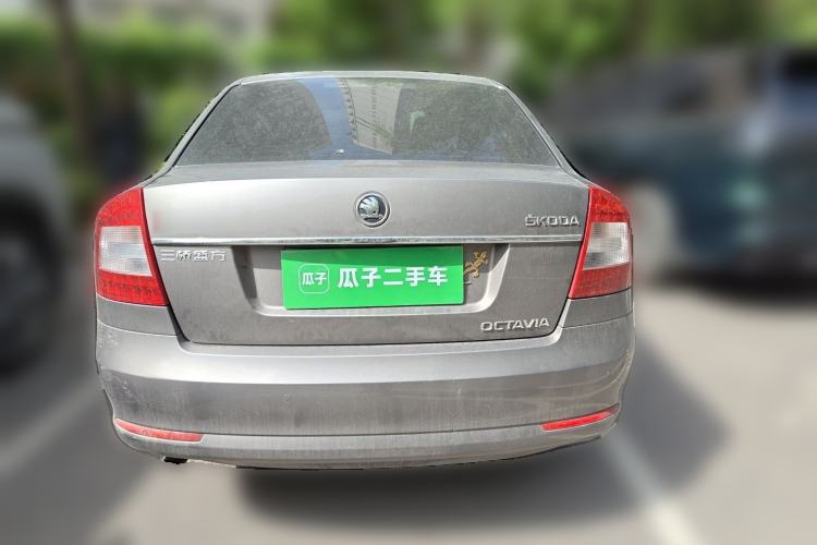 Used Skoda Octavia 2014 1.6L Automatic Yijun Edition Rear