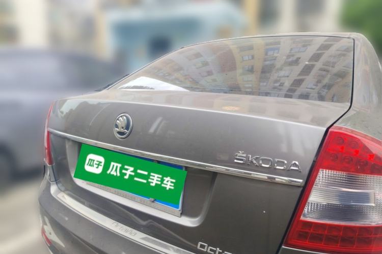 Used Skoda Octavia 2014 1.6L Manual Yijie Edition Rear
