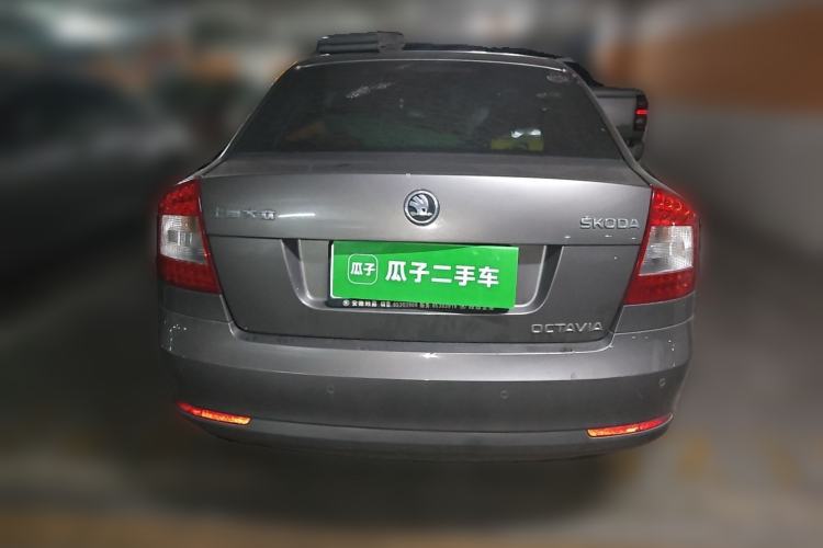 Used Skoda Octavia 2014 1.6L Automatic Yijie Edition Rear