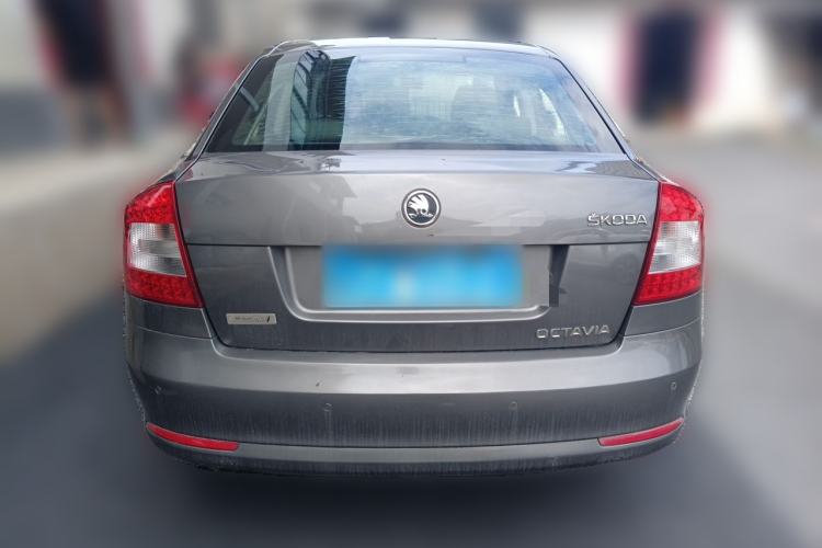 Used Skoda Octavia 2014 1.6L Automatic Yijie Edition Rear