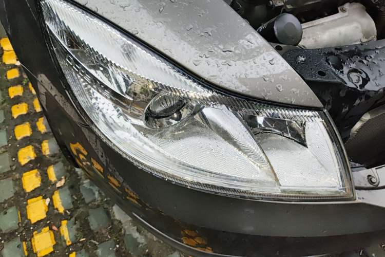Used Skoda Octavia 2014 1.6L Automatic Yijun Edition Right Front Headlight