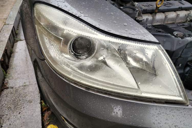 Used Skoda Octavia 2014 1.6L Automatic Yijie Edition Right Front Headlight