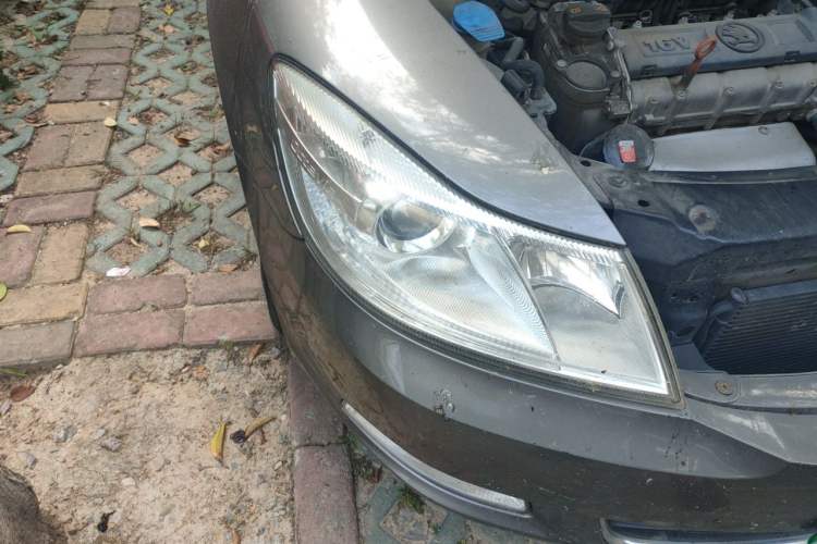 Used Skoda Octavia 2014 1.6L Automatic Yijun Edition Right Front Headlight