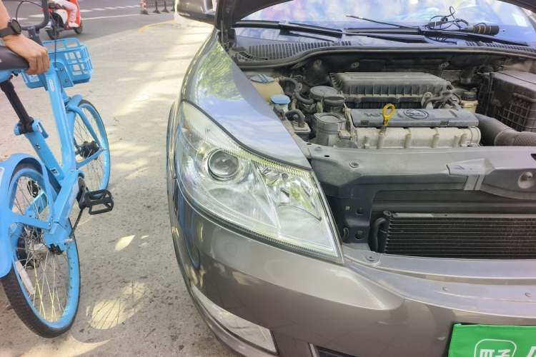 Used Skoda Octavia 2014 1.6L Automatic Yijun Edition Right Front Headlight