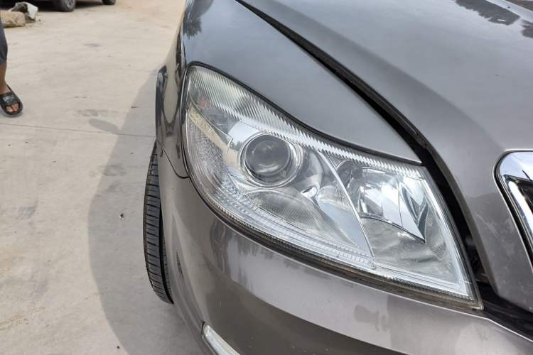 Used Skoda Octavia 2014 1.6L Automatic Yijun Edition Right Front Headlight
