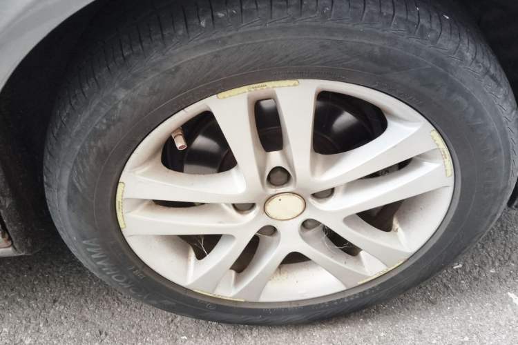 Used Skoda Octavia 2014 1.6L Automatic Yijun Edition Right Front Wheel Hub