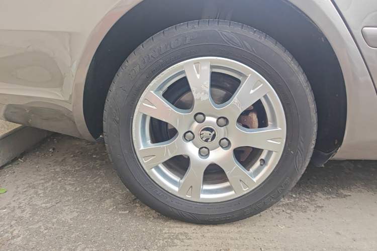 Used Skoda Octavia 2014 1.6L Automatic Yijie Edition Right Rear Wheel Hub