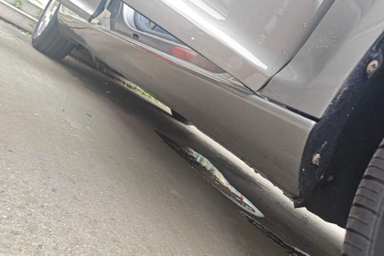 Used Skoda Octavia 2014 1.6L Automatic Yijie Edition Right Side Sill