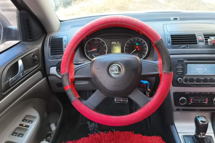 Used Skoda Octavia 2014 1.6L Automatic Yijun Edition Steering Wheel