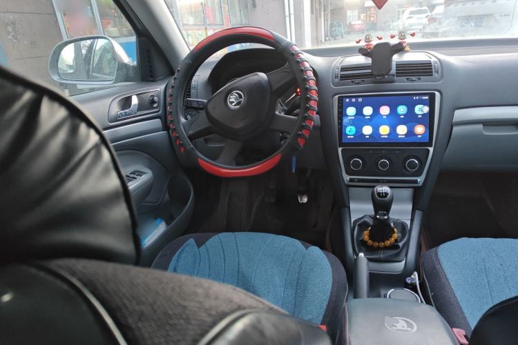 Used Skoda Octavia 2014 1.6L Manual Yijie Edition Steering Wheel