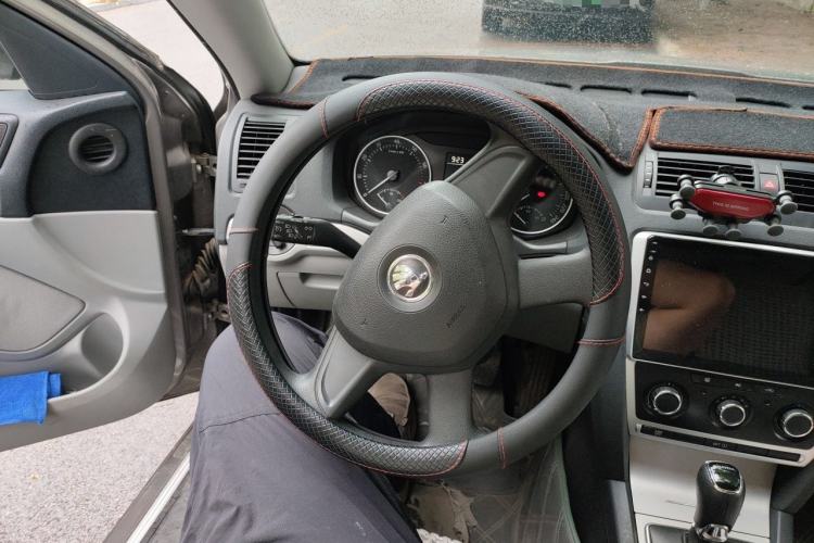 Used Skoda Octavia 2014 1.6L Automatic Yijie Edition Steering Wheel