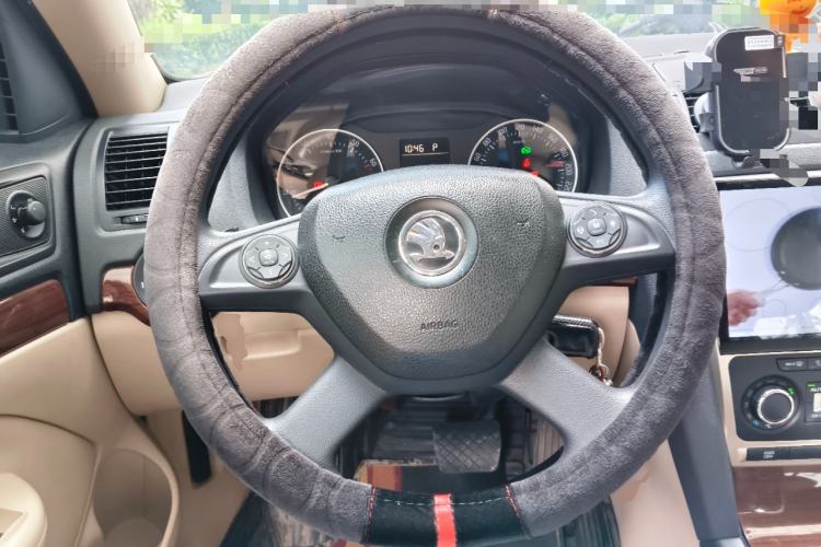 Used Skoda Octavia 2014 1.6L Automatic Yijun Edition Steering Wheel