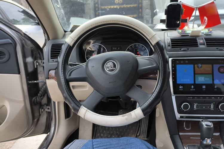 Used Skoda Octavia 2014 1.6L Automatic Yijun Edition Steering Wheel
